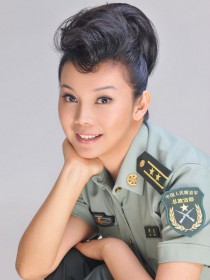 陶红 