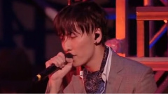 w-inds. - In The Red