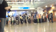 EXO,EXO-M,EXO-K - EXO抵达俄罗斯机场