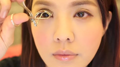 官恩娜 - Sharing My Make-Up Routine