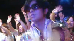 Johnnys Jr. - Shake It Up & The D-Motion