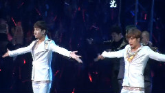 东方神起 - Catch Me上海演唱会 Part1