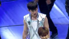 东方神起 - Purple Line