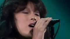 中森明菜 - 飾りじゃないのよ涙は