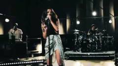 Selena Gomez - Who Says