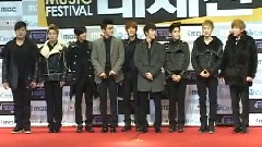 Super Junior - 对采访团的新年快乐祝愿