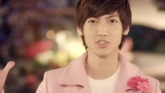 Boyfriend - Xmas Premium Single Pinky Santa