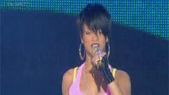 Rihanna - Don t Stop The Music NRJ