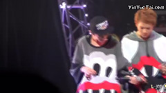 Teen Top - 弹吉他状的鸡仔