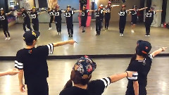 模仿翻唱 - 这是什么事啊