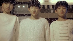 TFBOYS - 魔法城堡