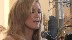 Delta Goodrem - Little Drummer Boy (Acoustic)
