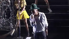 Pharrell Williams - Live The Apollo Theater