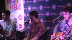 Jonas Brothers - Lovebug