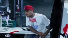 Chris Brown - Painting Car