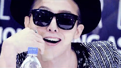 G-Dragon(BigBang),BigBang - Loxxxxxve