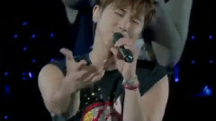 东方神起 - Somebody To Love
