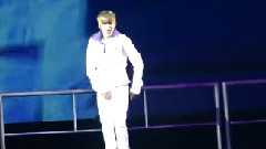 Justin Bieber - Bigger