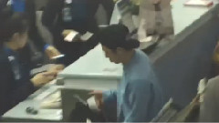 李起光 - International Airport (Go to Osaka)