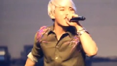 BigBang - TheNorthFace Bad Boy