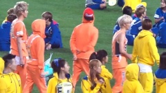 EXO - 跟前辈打招呼