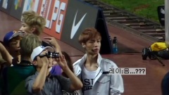 EXO - 水原足球友谊赛公演台下