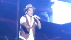 Bruno Mars - Moonshine