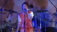 黄雅莉 - 换个地方住