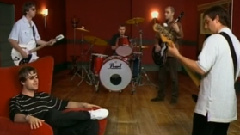 Oasis - Don't Go Away