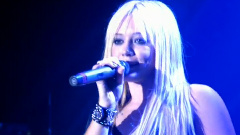 Hilary Duff - Anywhere But Here The Girl Can Rock Concert