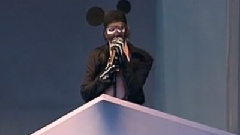 Marilyn Manson - Fight Song