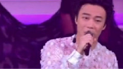 陈奕迅 - Moving On Stage