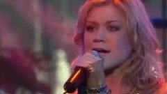 Kelly Clarkson - Behind These Hazel Eyes NBC