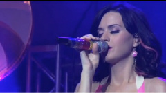 Katy Perry - Teenage Dream Walmart Soundcheck