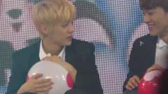 EXO,EXO-M - 鹿晗和变声气球不得不说的故事