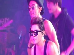 强仁(Super Junior) - Shake It Up