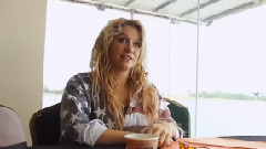Kesha - My Crazy Beautiful Life