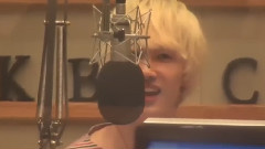 银赫(SuperJunior),Super Junior - Kiss The Radio
