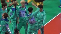 SHINee - 珉豪让黄子韬传授武功