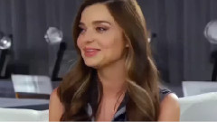 Bruno Mars,Miranda Kerr - 米兰达.可儿后台采访布鲁诺.马尔斯