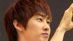 Super Junior-M - 银赫上台拍粉丝