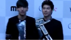 东方神起 - 红地毯