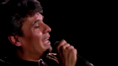 Juan Gabriel - No Vale La Pena