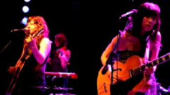 Thao & Mirah - The Dogs of BA Live at The Record Bar in Kansas City