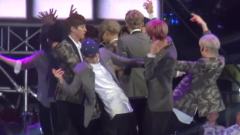 EXO,EXO-M,EXO-K - Wolf