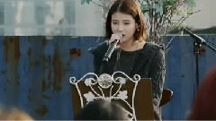 IU - 有时想要疯狂拥抱你