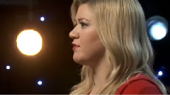 Kelly Clarkson - Underneath The Tree