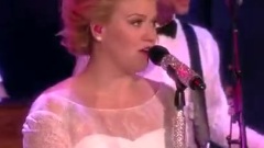 Kelly Clarkson - Tie It Up