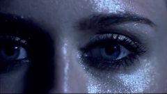 Miley Cyrus - Wrecking Ball
