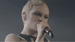 Jessie J - Alive At The O2